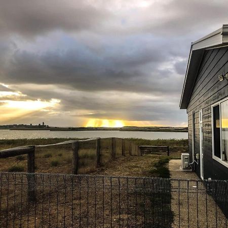Coorong Island Retreat - Farm Stay At Pet Friendly Property 매닌지 외부 사진