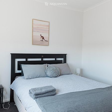 Coorong Island Retreat - Farm Stay At Pet Friendly Property 매닌지 외부 사진