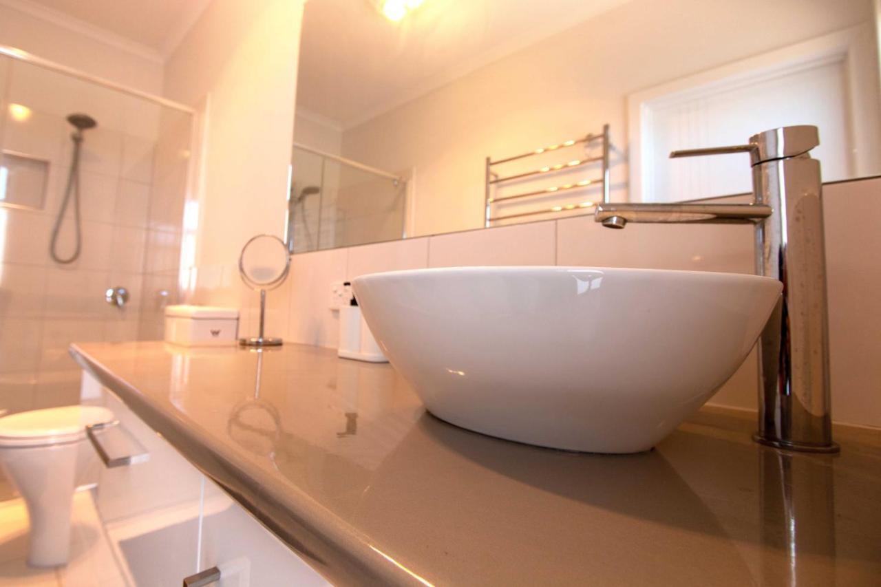 Coorong Island Retreat - Farm Stay At Pet Friendly Property 매닌지 외부 사진