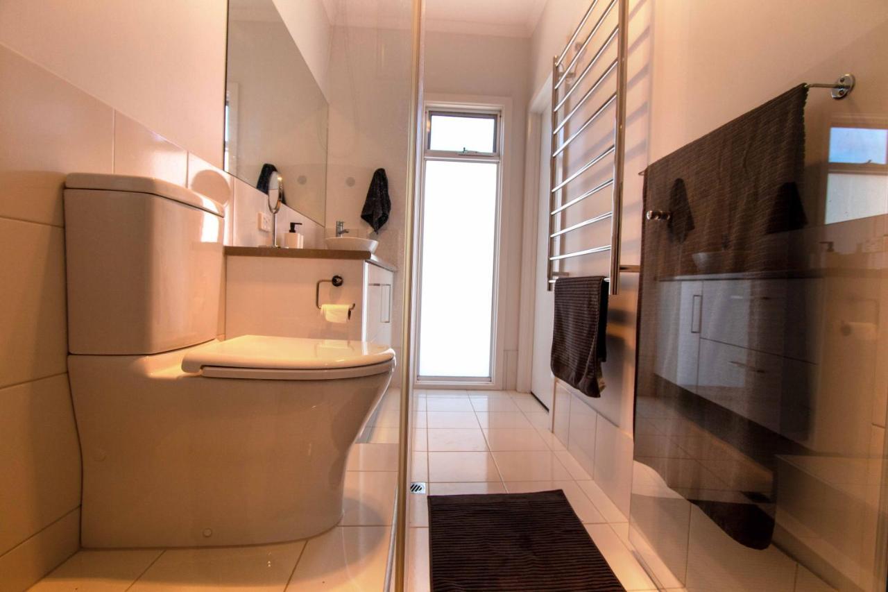 Coorong Island Retreat - Farm Stay At Pet Friendly Property 매닌지 외부 사진