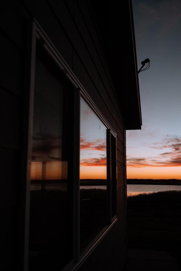 Coorong Island Retreat - Farm Stay At Pet Friendly Property 매닌지 외부 사진