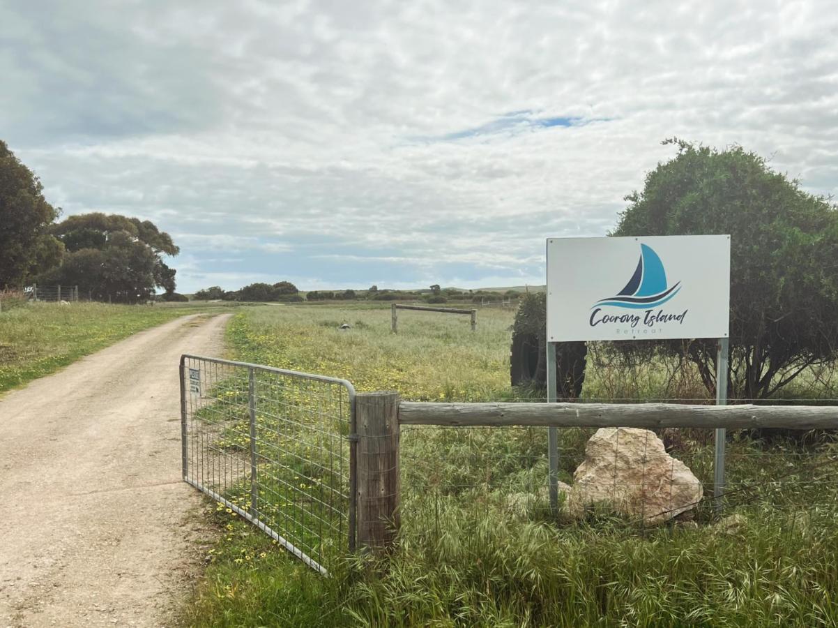 Coorong Island Retreat - Farm Stay At Pet Friendly Property 매닌지 외부 사진